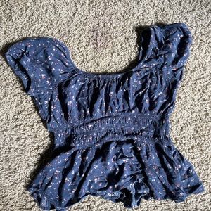 American Eagle crop top